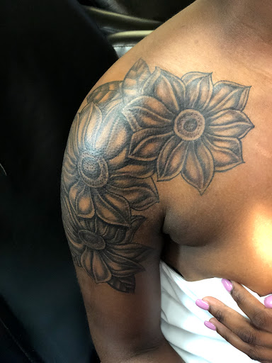 Tattoo Shop «Island City Tattoos», reviews and photos, 4005 W Belvedere Ave, Baltimore, MD 21215, USA