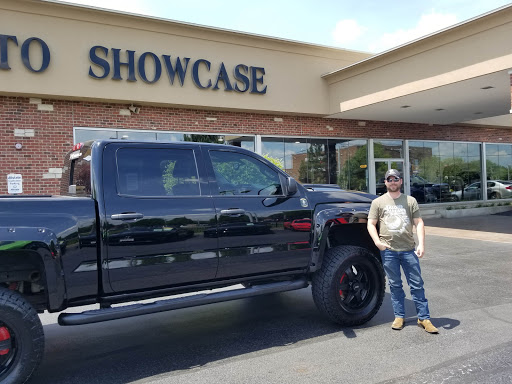 Used Car Dealer «Auto Showcase of Carol Stream», reviews and photos, 545 North Ave, Carol Stream, IL 60188, USA