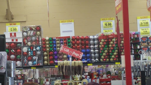 Grocery Store «Grocery Outlet Bargain Market», reviews and photos, 120 Morrissey Blvd, Santa Cruz, CA 95062, USA