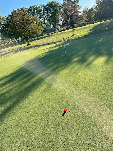 Golf Club «Maple Lane Golf Club», reviews and photos, 33203 Maple Ln Dr, Sterling Heights, MI 48312, USA