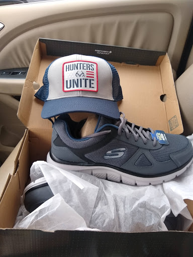 Sporting Goods Store «Academy Sports + Outdoors», reviews and photos, 1260 S Amity Rd, Conway, AR 72032, USA