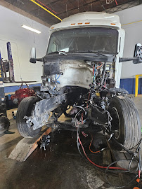 Mechanix shop - Photo 4 - Car repair in Highland Park, MI, Detroit