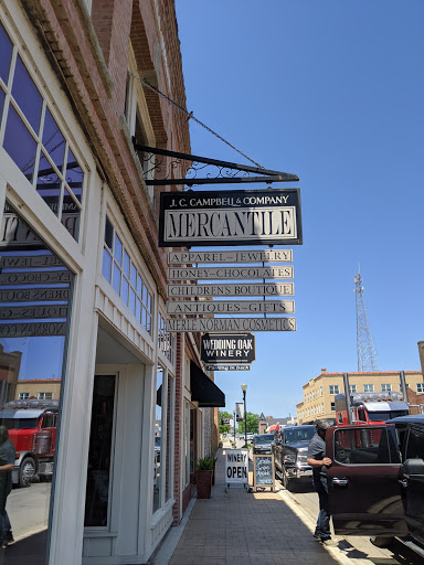 Winery «Wedding Oak Winery», reviews and photos, 316 E Wallace St, San Saba, TX 76877, USA