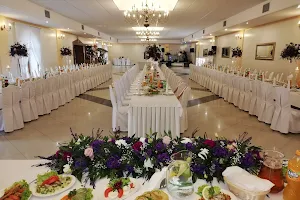Gold banquet hall image