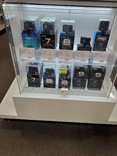 Electronics Store «Best Buy», reviews and photos, 12765 Harper Village Dr #160, Battle Creek, MI 49014, USA