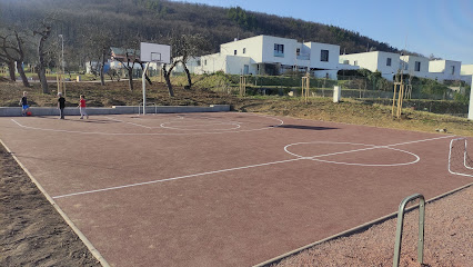 basketbalové hřiště