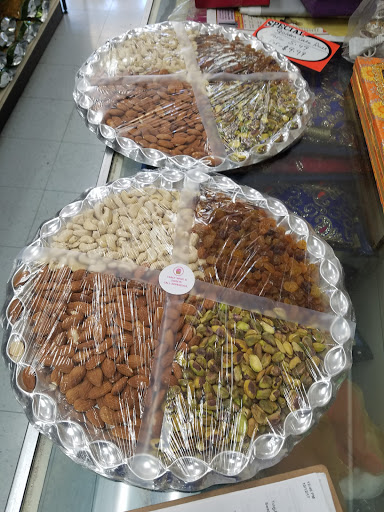 Indian Grocery Store «Tracy Spice and Sweets», reviews and photos, 1401 W 11th St B, Tracy, CA 95376, USA