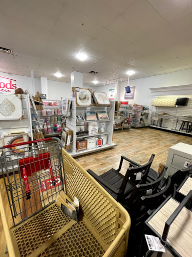 Department Store «HomeGoods», reviews and photos, 1945 W Lumsden Rd, Brandon, FL 33511, USA