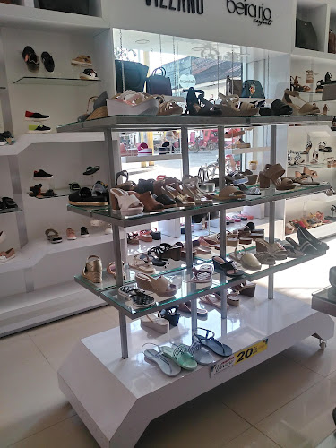 Opiniones de Detalles Shoes & Accesories en Yurimaguas - Zapatería