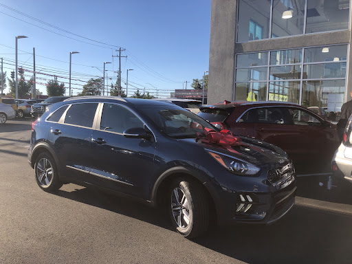 Used Car Dealer «Superior Kia», reviews and photos, 260 W Mitchell Ave, Cincinnati, OH 45232, USA