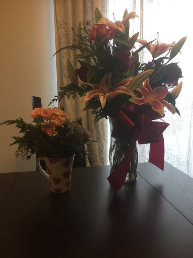 Florist «Kern Park Flower Shoppe», reviews and photos, 6713 SE Holgate Blvd, Portland, OR 97206, USA