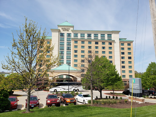 American Restaurant «Cracker Barrel Old Country Store», reviews and photos, 901 Veterans Memorial Pkwy, St Charles, MO 63303, USA