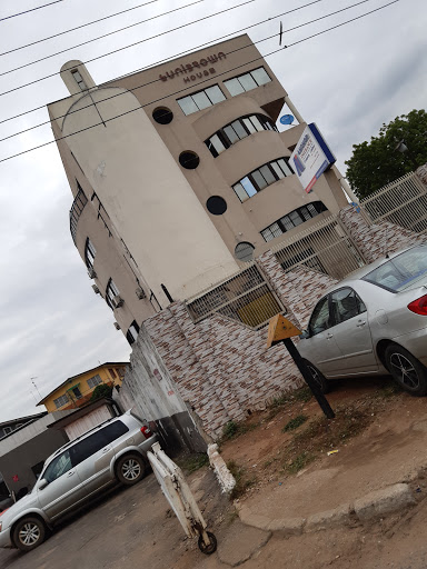Eunibrown House, 195 Ikorodu Rd, Onipanu, Lagos, Nigeria, Car Dealer, state Lagos