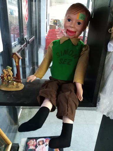 Thrift Store «The Salvation Army Family Store & Donation Center», reviews and photos, 26065 Greenfield Rd, Southfield, MI 48076, USA