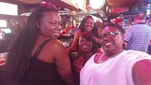 Bar «Tuners Bar & Grill», reviews and photos, 130 S Main St, St Charles, MO 63301, USA