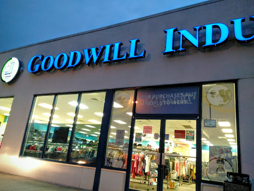 Thrift Store «Triad Goodwill Store & Donation Center», reviews and photos, 106 Muirs Chapel Rd, Greensboro, NC 27407, USA