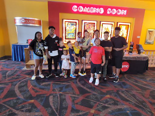 Movie Theater «AMC Classic Solon 16», reviews and photos, 6185 Enterprise Pkwy, Solon, OH 44139, USA