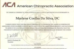 QUIROPRAXIA Marlene Coelho formação internacional - alívio imediato da dor. image