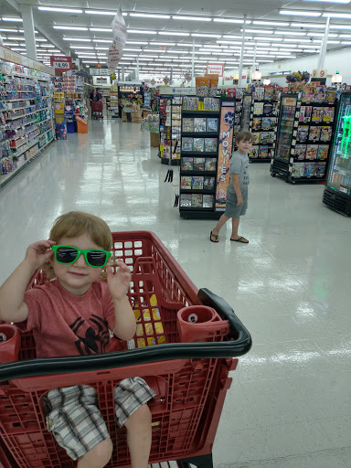 Shopping Mall «North End Shopping Center», reviews and photos, 1300 N Charlotte St, Pottstown, PA 19464, USA