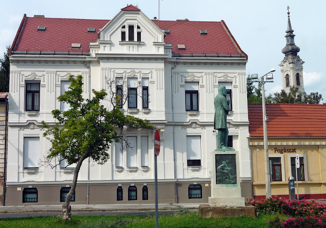 Értékelések erről a helyről: Lévay József szobor, Miskolc - Szórakozóhely