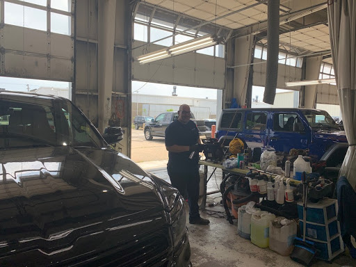 Auto Body Shop «Body Shop Avis Ford», reviews and photos, 21377 Telegraph Rd, Southfield, MI 48033, USA