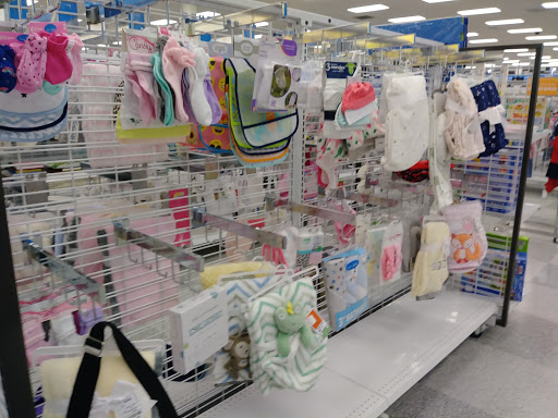 Clothing Store «Ross Dress for Less», reviews and photos, 1401 Missouri Ave N, Largo, FL 33770, USA