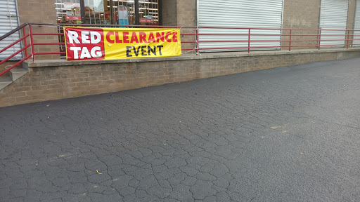 Dollar Store «FAMILY DOLLAR», reviews and photos, 1437 E Sugar Creek Rd, Charlotte, NC 28205, USA