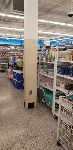 Clothing Store «Ross Dress for Less», reviews and photos, 1900 McLoughlin Blvd, Oregon City, OR 97045, USA