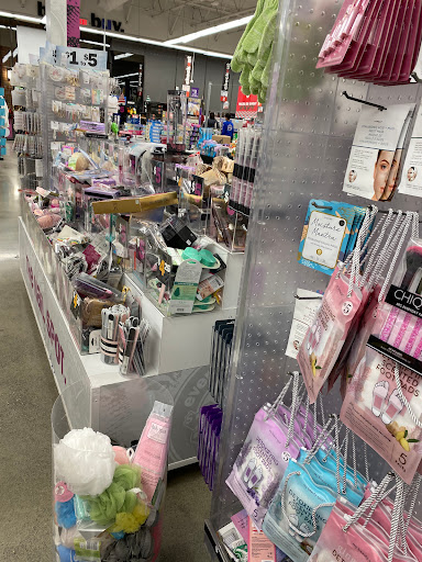 Variety Store «Five Below», reviews and photos, 13005 Lee Jackson Memorial Hwy, Fairfax, VA 22033, USA