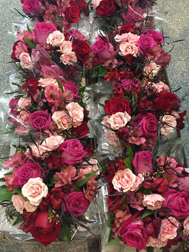 Forestwood Florist, 11818 Inwood Rd, Dallas, TX 75244, USA, 