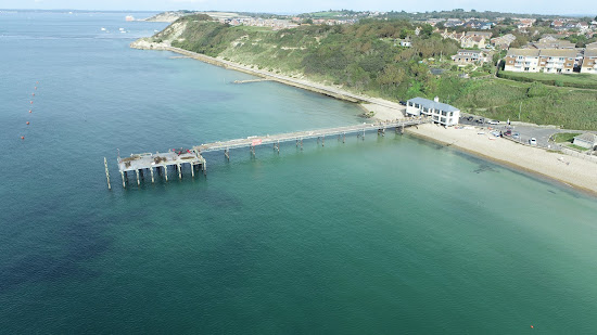 Totland Beach