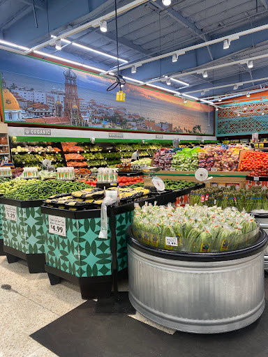 Supermarket «Vallarta Supermarkets», reviews and photos, 13820 Foothill Blvd, Sylmar, CA 91342, USA