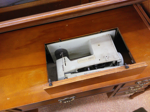 Thrift Store «Salvation Army Family Store & Donation Center», reviews and photos, 3367 Sheridan Rd, Zion, IL 60099, USA