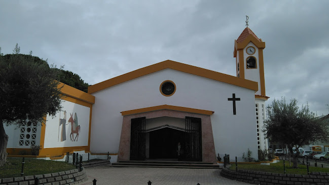 Igreja da Sagrada Família - Miratejo/Laranjeiro - Seixal