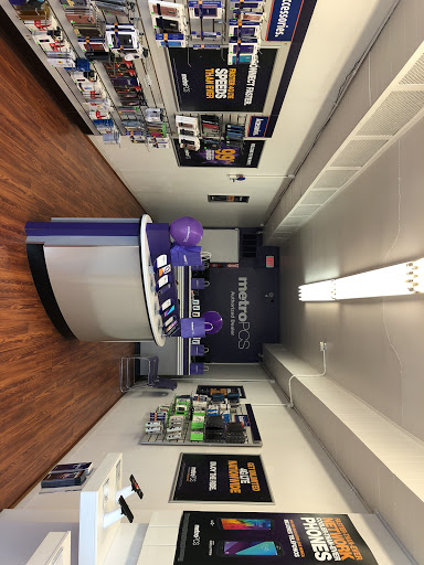 Cell Phone Store «MetroPCS Authorized Dealer», reviews and photos, 1333 St George Ave, Colonia, NJ 07067, USA