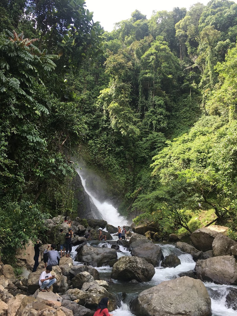 Air terjun Andulan: Harga Tiket, Foto, Lokasi, Fasilitas dan Spot