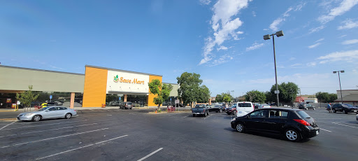 Supermarket «Save Mart Supermarkets», reviews and photos, 715 W Grangeville Blvd, Hanford, CA 93230, USA