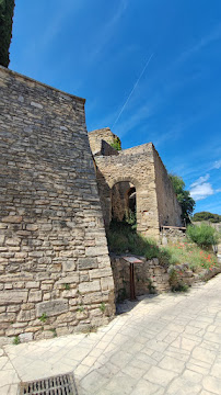 Château de Lagnes du Bistro Le Café de la Fontaine à Lagnes - n°1