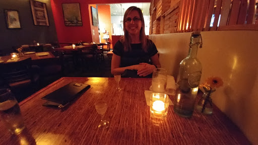 New American Restaurant «Justus Drugstore - A Restaurant», reviews and photos, 106 W Main St, Smithville, MO 64089, USA