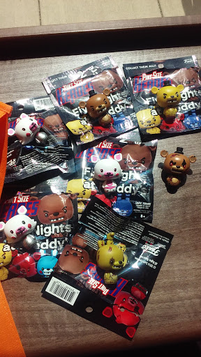 Department Store «Target», reviews and photos, 1555 N Tomahawk Island Dr, Portland, OR 97217, USA