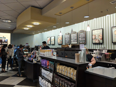 Book Store «Barnes & Noble», reviews and photos, 91 Old Country Rd, Carle Place, NY 11514, USA