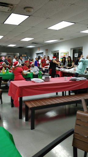 Furniture Store «Crate and Barrel», reviews and photos, 315 Cranbury Half Acre Rd, Cranbury, NJ 08512, USA