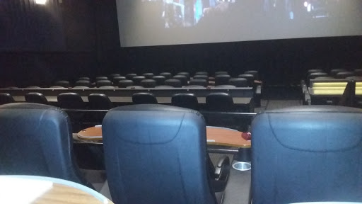Movie Theater «Studio Movie Grill», reviews and photos, 8954 S. Broadway Ave., Tyler, TX 75703, USA