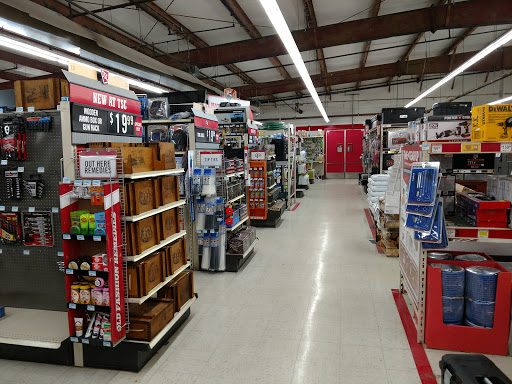 Home Improvement Store «Tractor Supply Co.», reviews and photos, 4974 E Main St, Batavia, NY 14020, USA