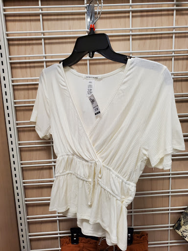 Department Store «Bealls Outlet», reviews and photos, 6864 Gulfport Blvd S, South Pasadena, FL 33707, USA