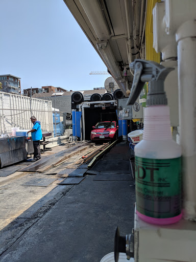 Car Detailing Service «Body Beautiful Carwash - Pacific Hwy», reviews and photos, 2045 Pacific Hwy, San Diego, CA 92101, USA