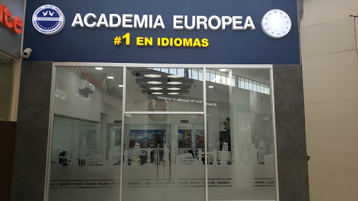 Academia Europea Megamall