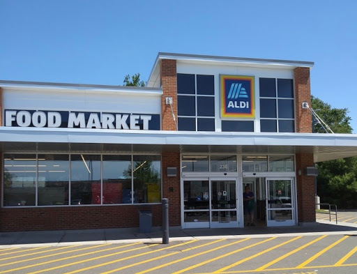 ALDI, 225 E Main St, Milford, MA 01757, USA, 