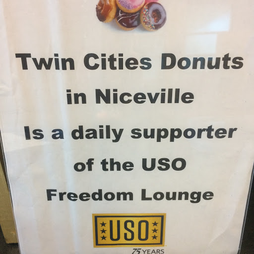 Donut Shop «Twin Cities Donut Shop», reviews and photos, 586 W John Sims Pkwy, Niceville, FL 32578, USA
