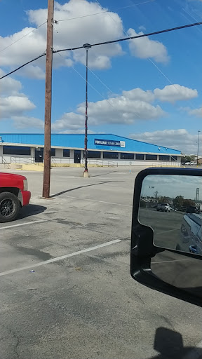 Furniture Store «The Edge Furniture and Mattresses», reviews and photos, 17975 S Interstate Hwy 35, Schertz, TX 78154, USA